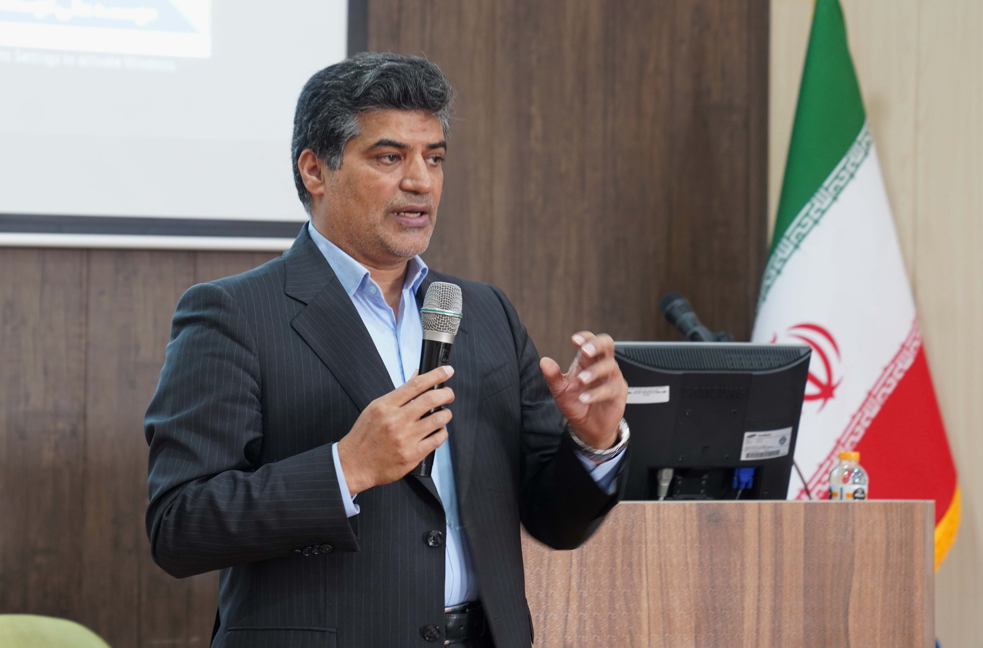 برداشت نادرست از اختیارات قانونی می‌تواند منشأ برخی انحرافات احتمالی باشد